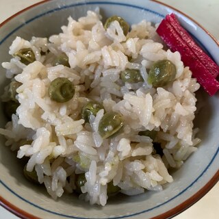 御飯に味がしみこんだ！豆ご飯